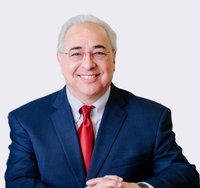 Portrait of Russell Taichman